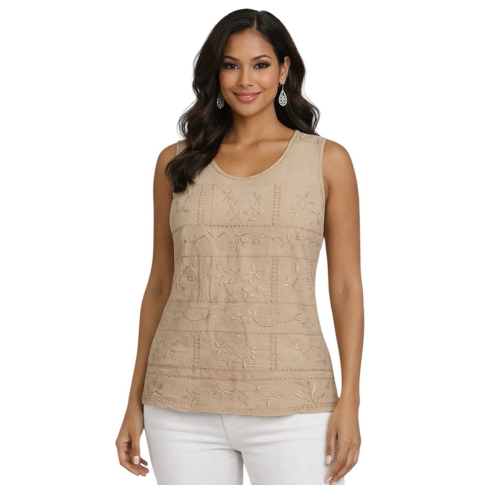 R&M Richards Women Cream Top Size 10P Embroidered Sleeveless Blouse Round Neck